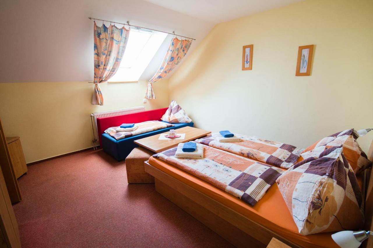 Penzion Ajda Liptovský Mikuláš Extérieur photo